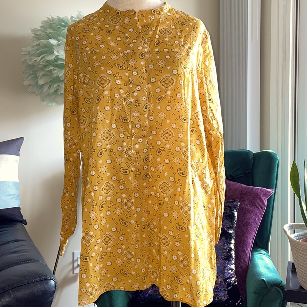 Anne Klein long blouse. Size 12